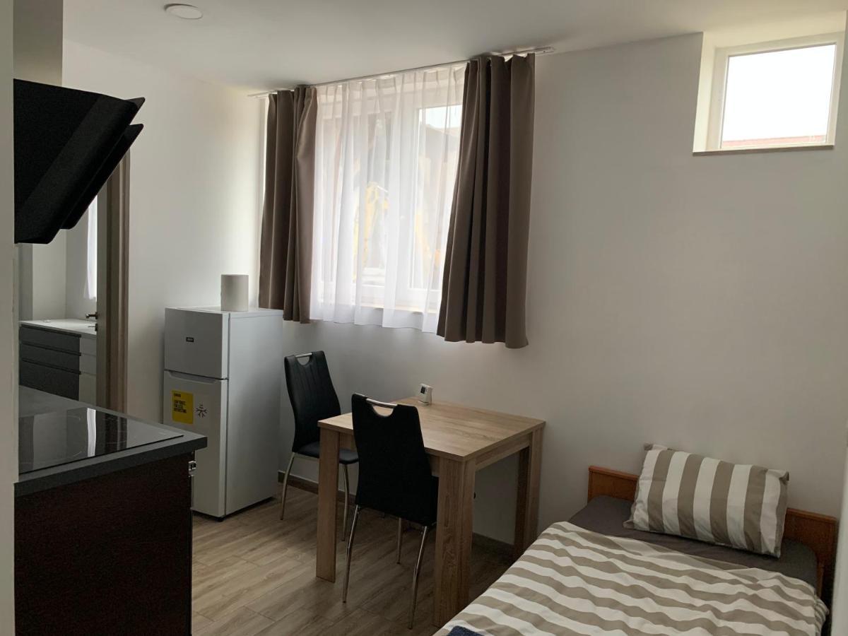 Beregi Apartman Tiszaujvaros Ngoại thất bức ảnh