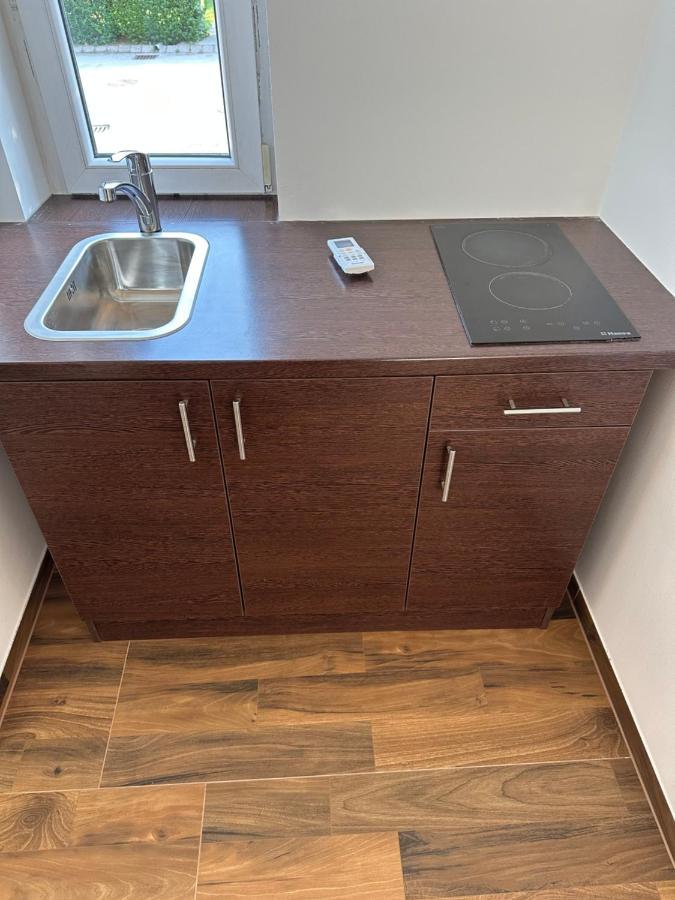 Beregi Apartman Tiszaujvaros Ngoại thất bức ảnh